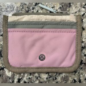 Lululemon card case